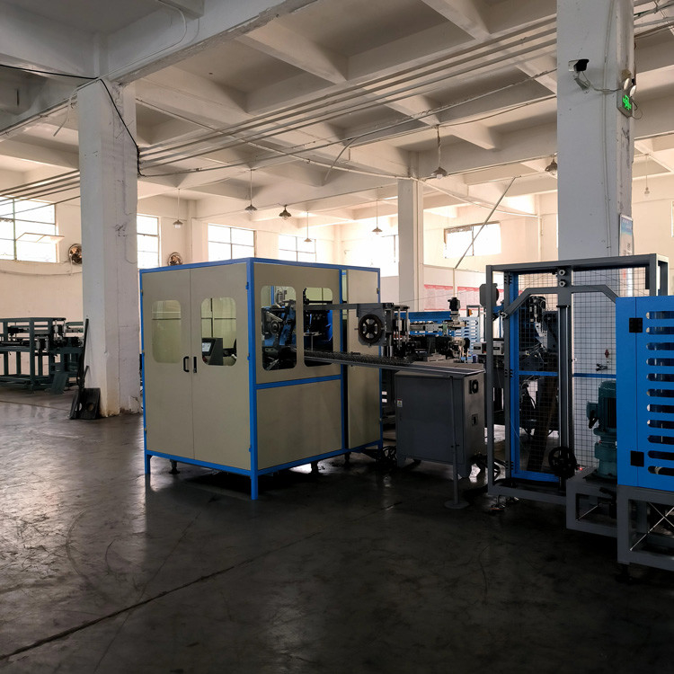 Μηχανή κατασκευής ελαστικών στρωμάτων 210 mm για έπιπλα στρώματα κρεβατιών