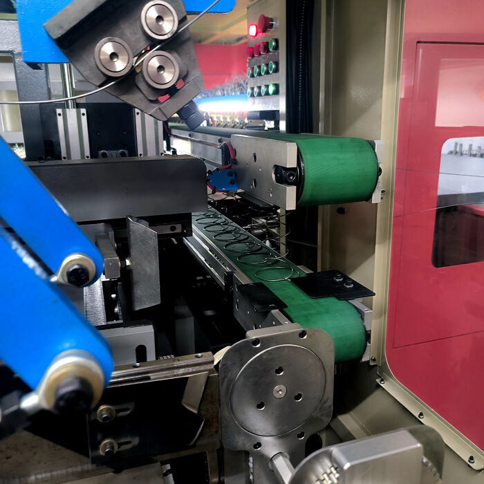 Δυνατότητα 60-90 φύλλα 8 ώρες Γραμμή παραγωγής στρωμάτων Συνολική ισχύς Περίπου 35 KVA Εξοπλισμός κατασκευής στρωμάτων υψηλής απόδοσης